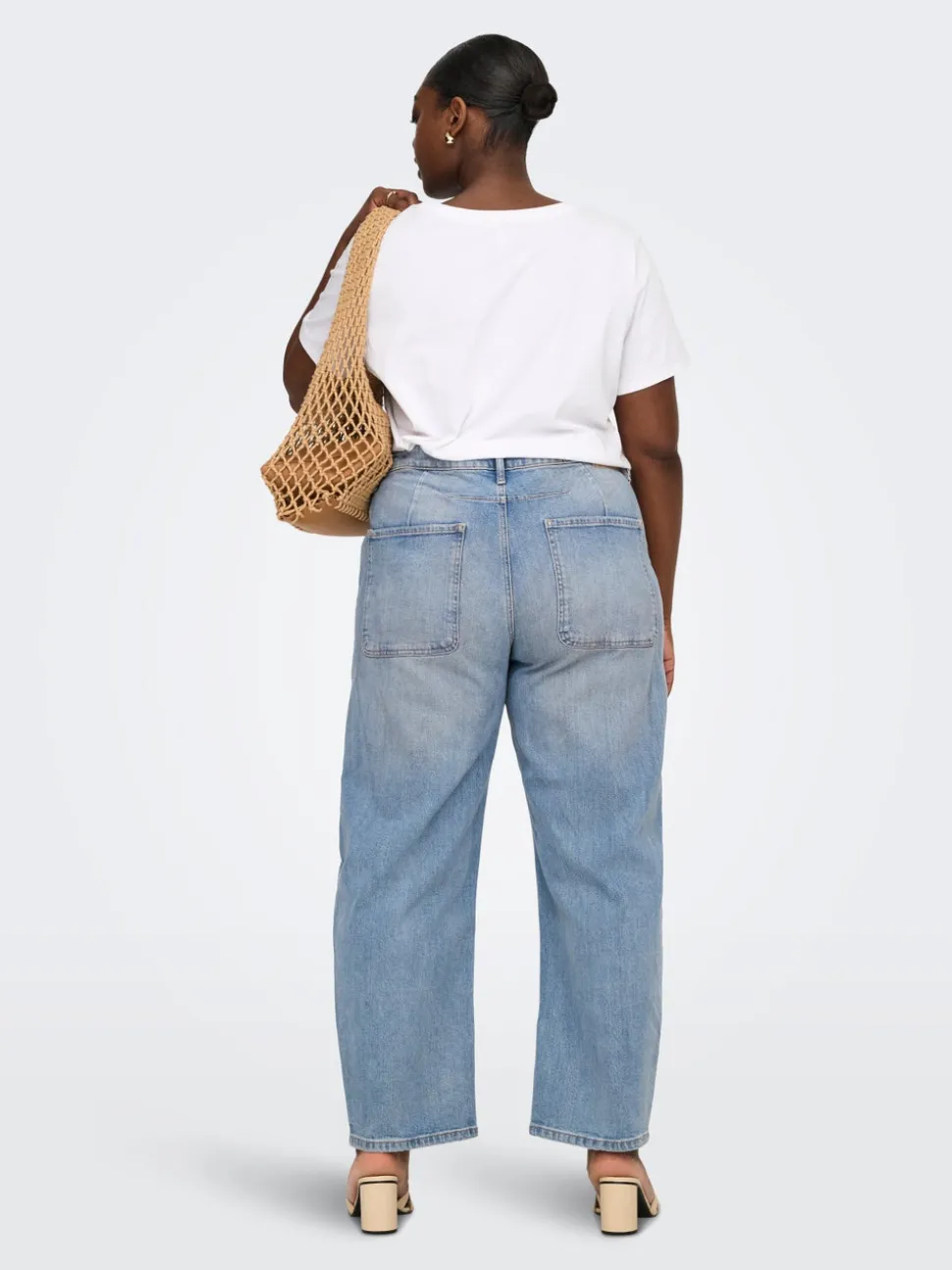 CARFRANKIE Wysoka talia Krój baryłkowaty Do kostek Jeans