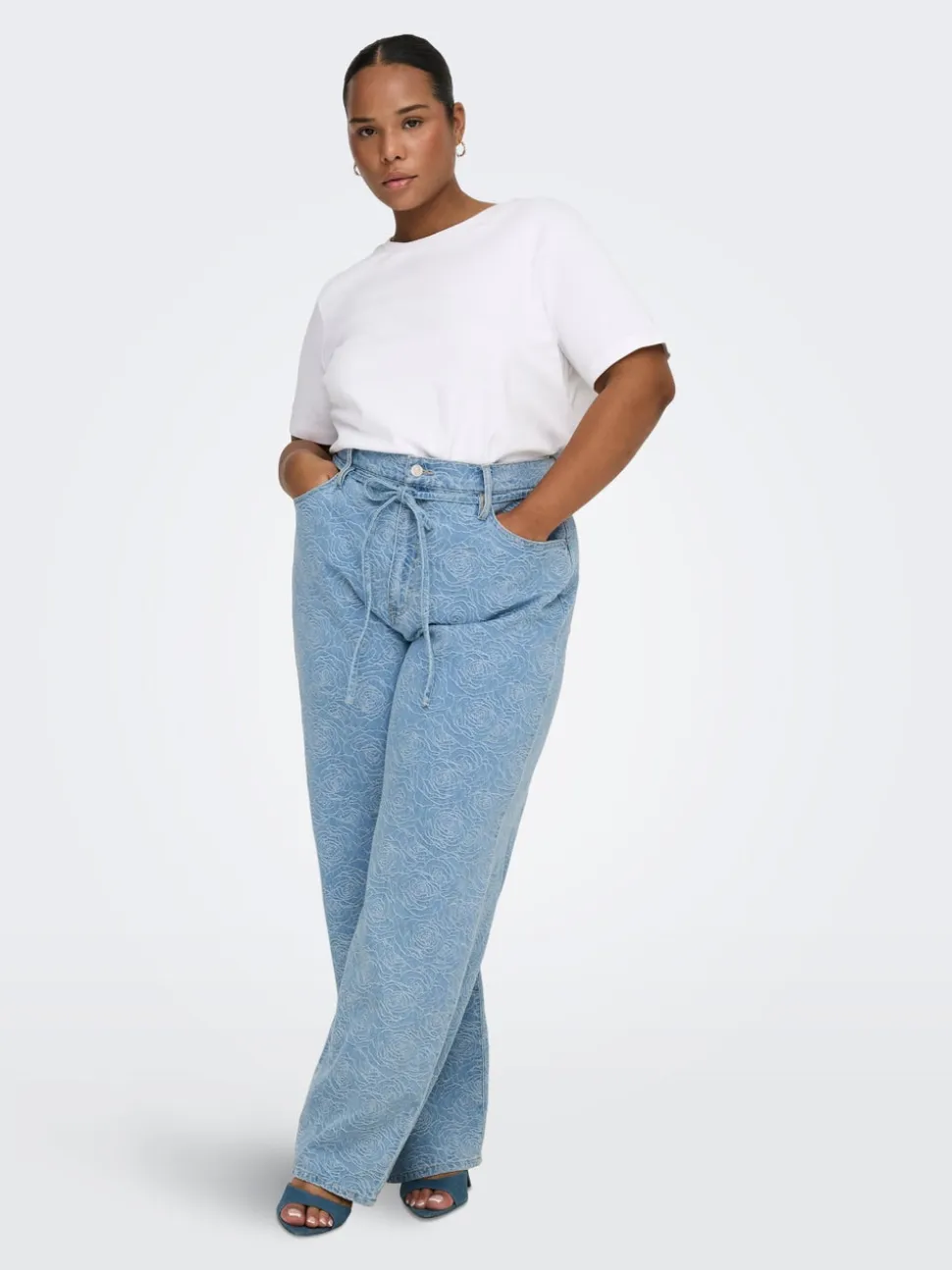 CARGIANNA Średnia talia Krój prosty Jeans