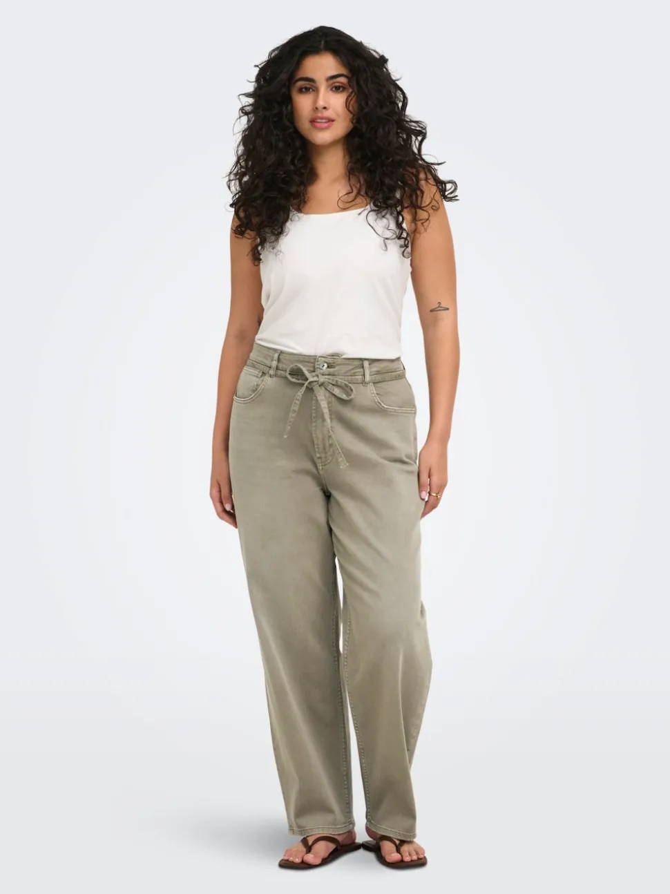CARGIANNA Średnia talia Krój prosty Jeans