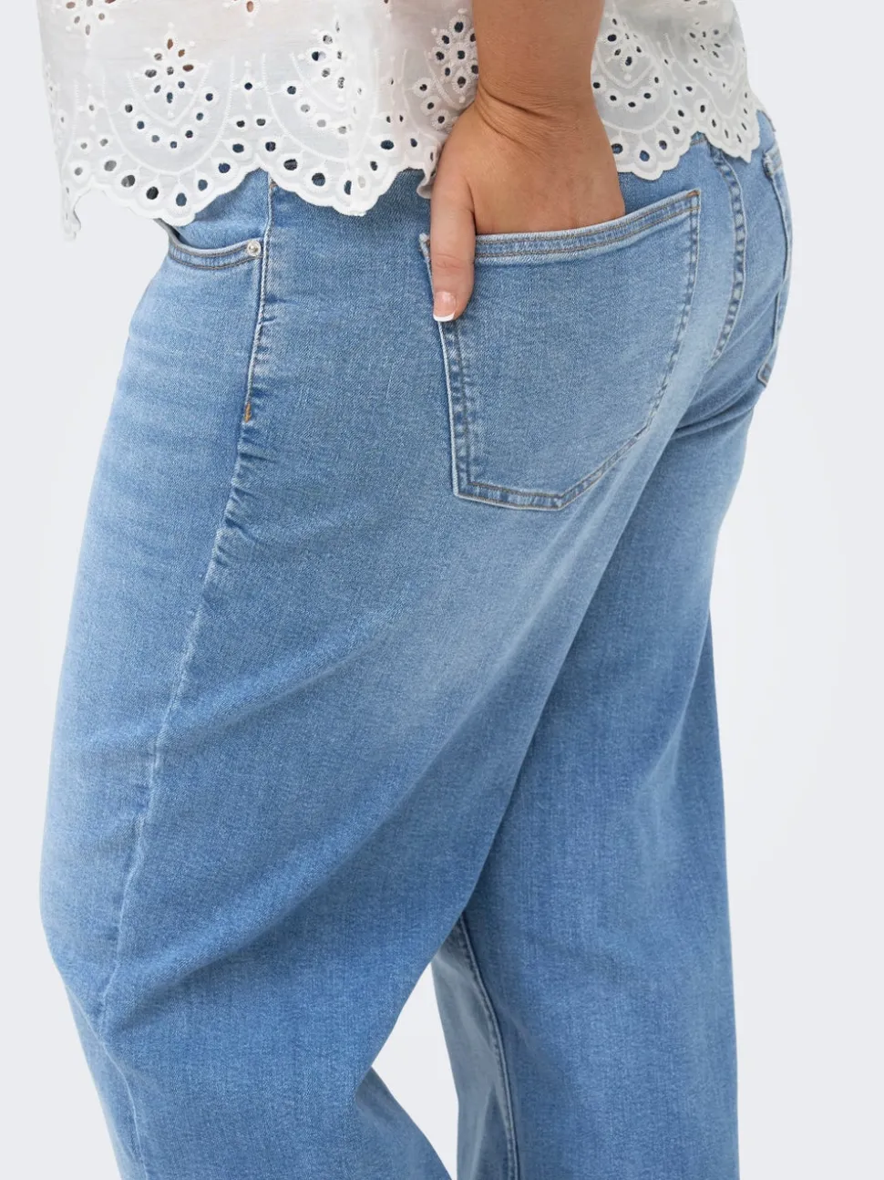 CARJULLES Niska talia Krój wide leg Jeans