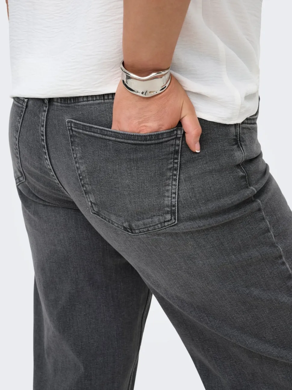 CARJULLES Średnia talia Krój wide leg Jeans