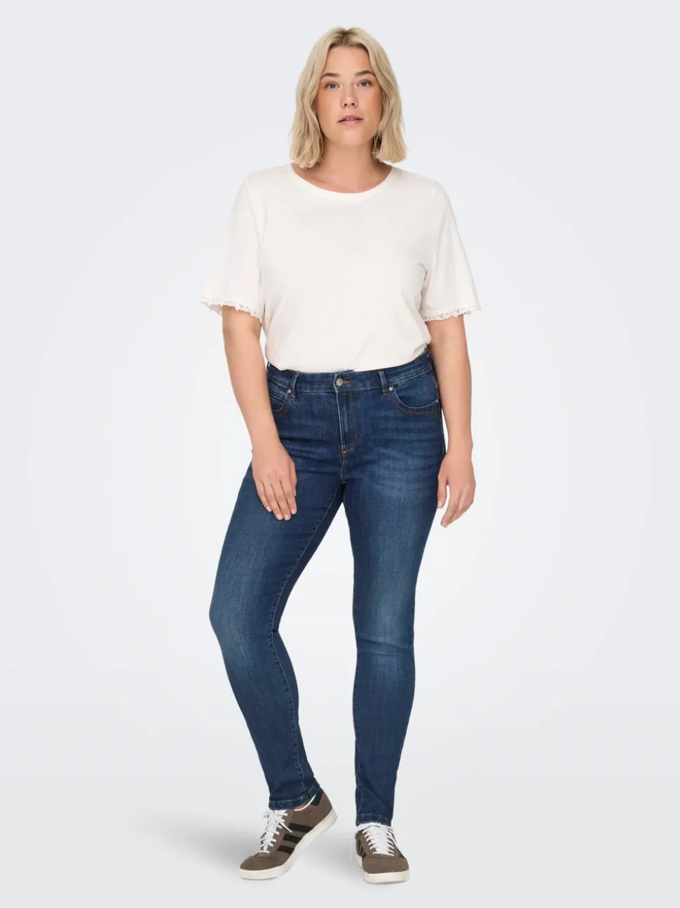 CARKARLA Średnia talia Krój skinny Do kostek Jeans