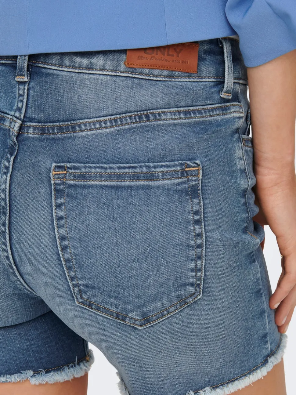 ONLBLUSH Średnia talia Krój regularny Jeansowe szorty