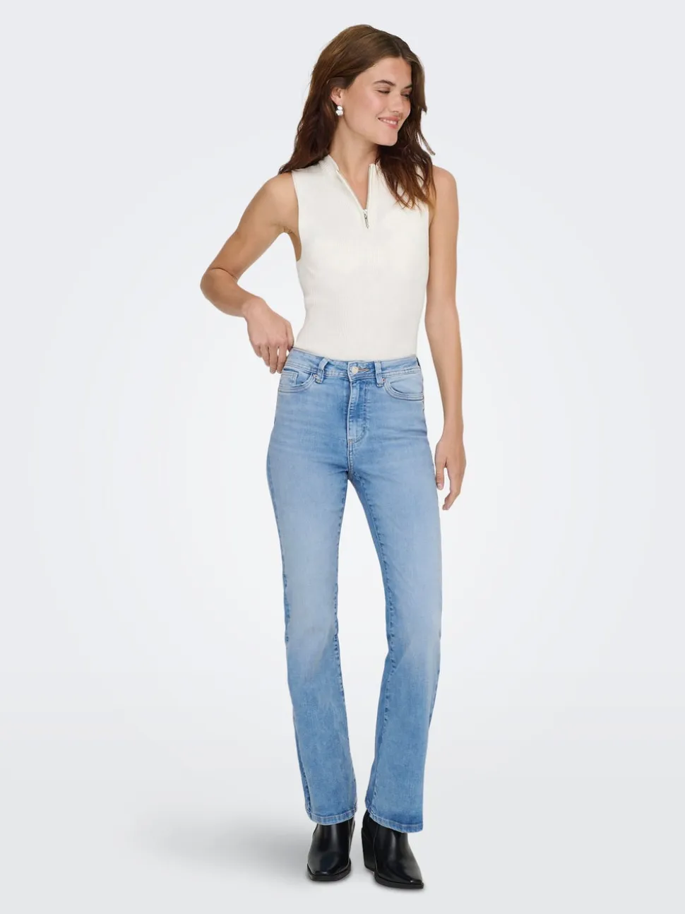 ONLWAUW Wysoka talia Krój flared Jeans
