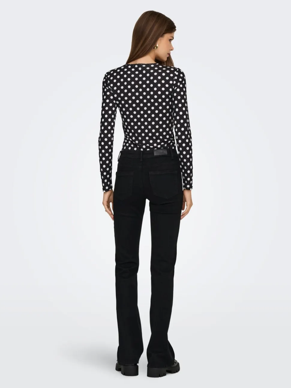 ONLWOW Średnia talia Krój flared Jeans