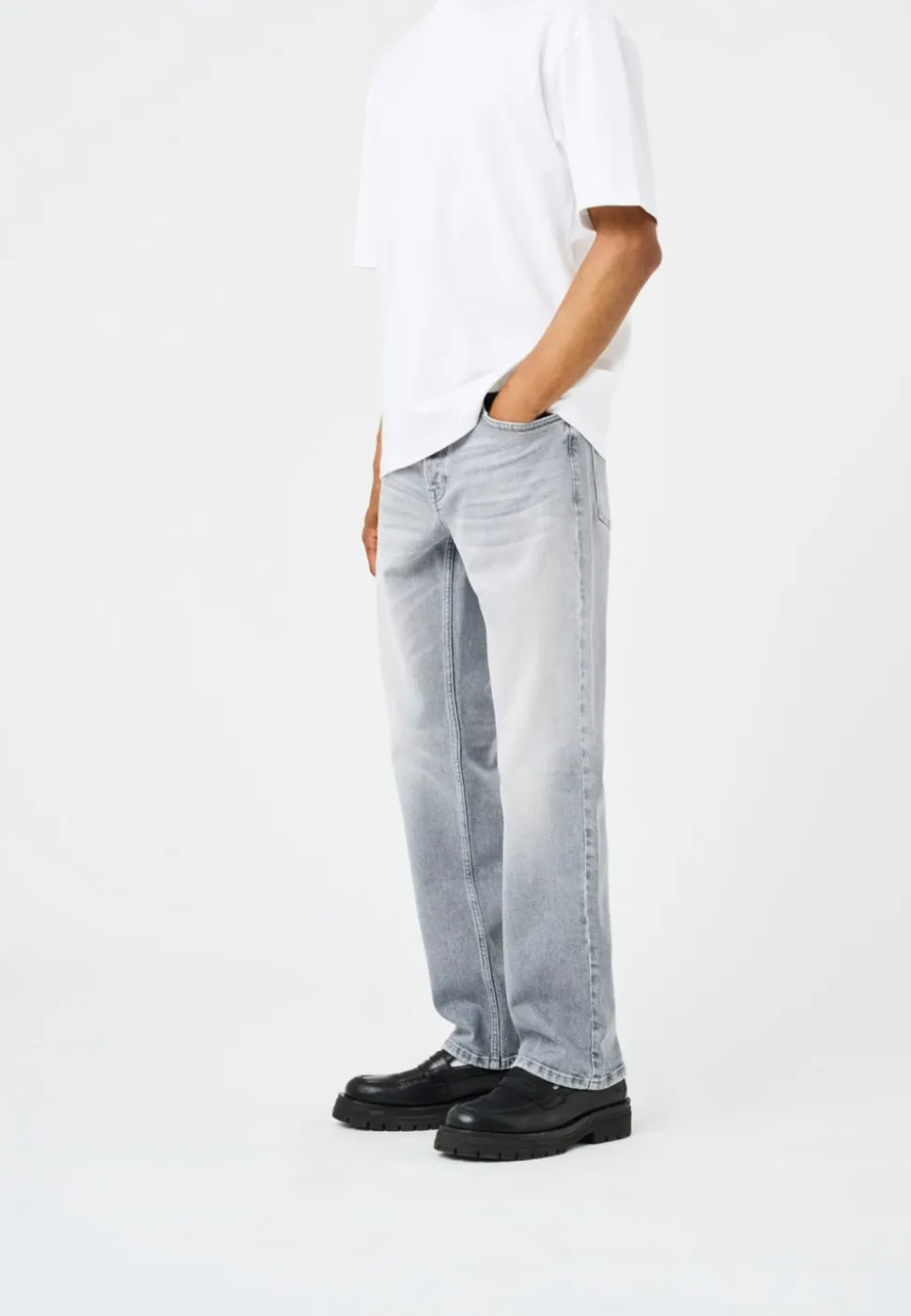 ONSEDGE Średnia talia Krój prosty Jeans