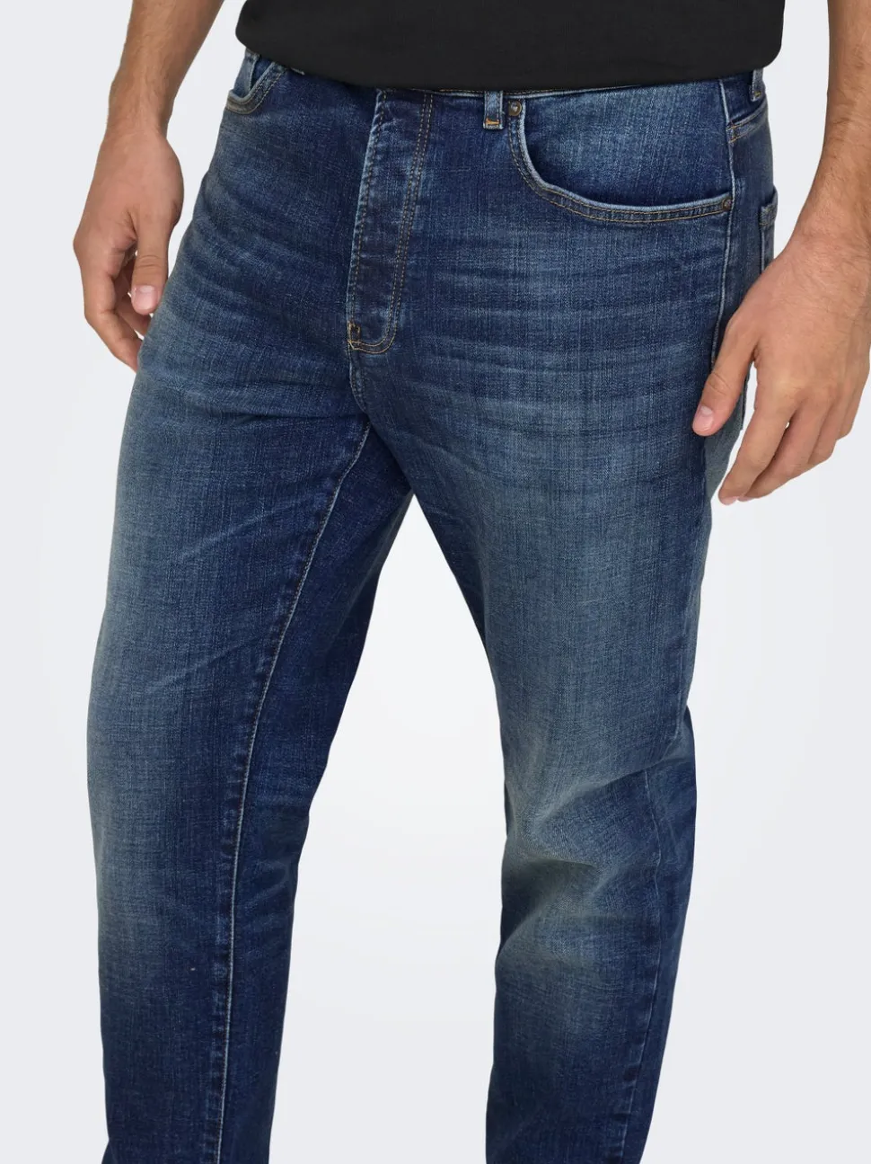ONSYOKE Średni stan Krój tapered Jeans